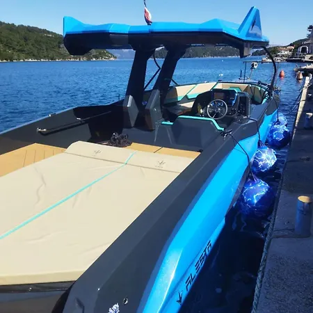 Raptor Botel Dubrovnik